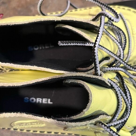 SOREL Out n' About 'Zest Dove' Rain Boots Size 7 - Picture 10 of 10